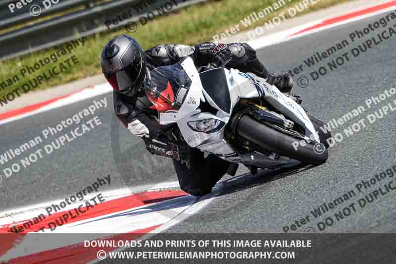 cadwell no limits trackday;cadwell park;cadwell park photographs;cadwell trackday photographs;enduro digital images;event digital images;eventdigitalimages;navarra;no limits trackdays;peter wileman photography;racing digital images;trackday digital images;trackday photos